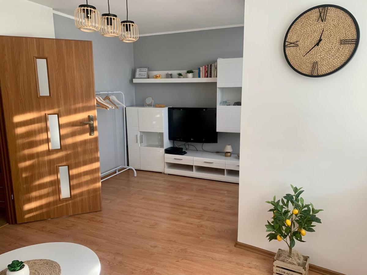 Apartament Joanna 2 Parter Blisko Prezero Gliwice Bagian luar foto